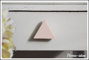 Gałka trójkąt - kolor do wyboru